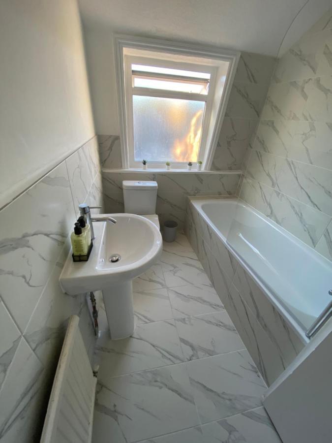 Modern 1 Bedroom Flat In Paddington Londres Exterior foto